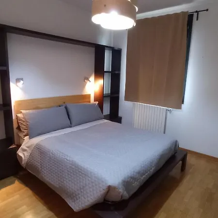 Bilocale Tra Citta E Colline.