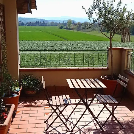 Bilocale Tra Citta E Colline. *