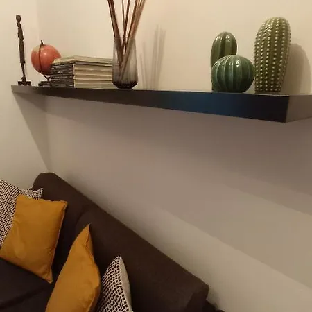 Bilocale Tra Citta E Colline. * カ・ディ・ソーラ