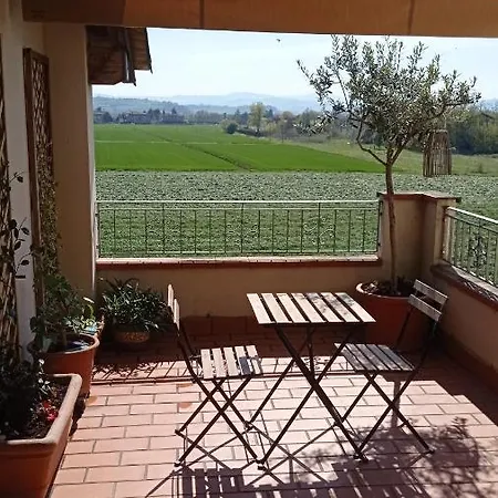 Bilocale Tra Citta E Colline. *