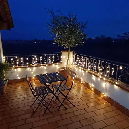 Bilocale Tra Citta E Colline. アパート