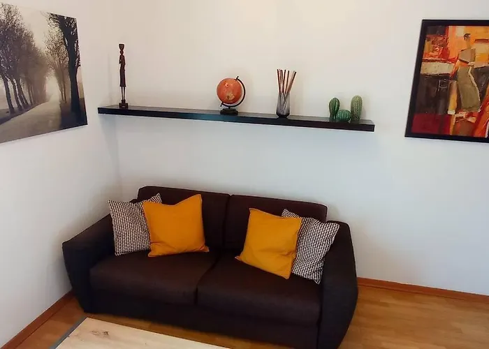 Bilocale Tra Citta E Colline. Apartment *